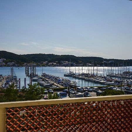 Apartmani Jasmina Supetarska Draga Exteriér fotografie
