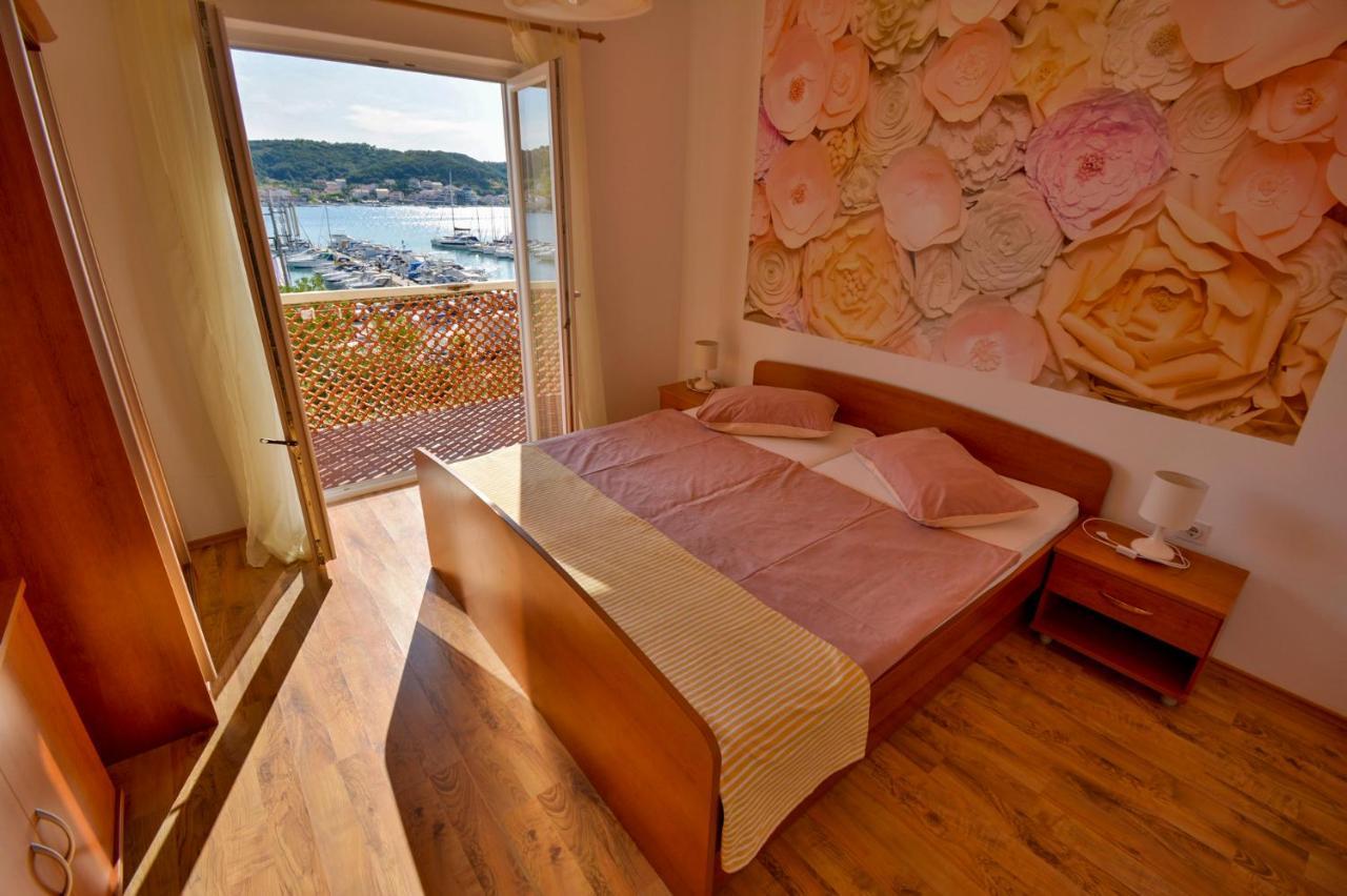 Apartmani Jasmina Supetarska Draga Exteriér fotografie